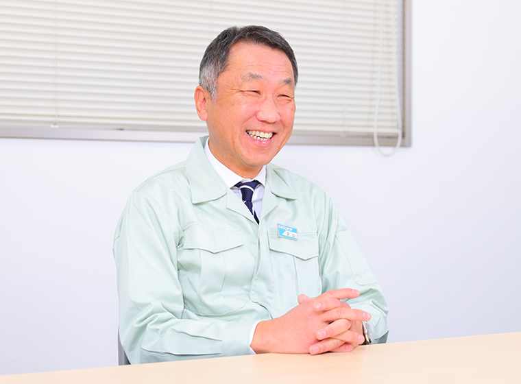 湖南精工株式会社　工場長　文山 守